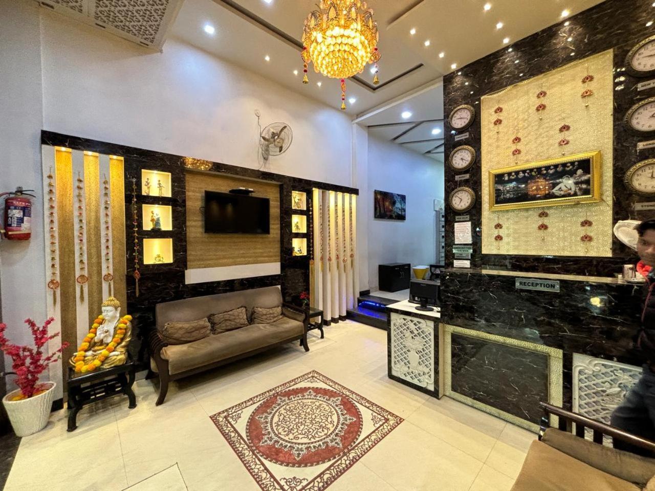 One Earth City Pearl Amritsar Exteriör bild